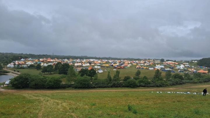 Billede af teltcamp i Hedeland